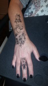 Airbrush, Henna and Glitter Tats - A Touch of Magic Entertainment