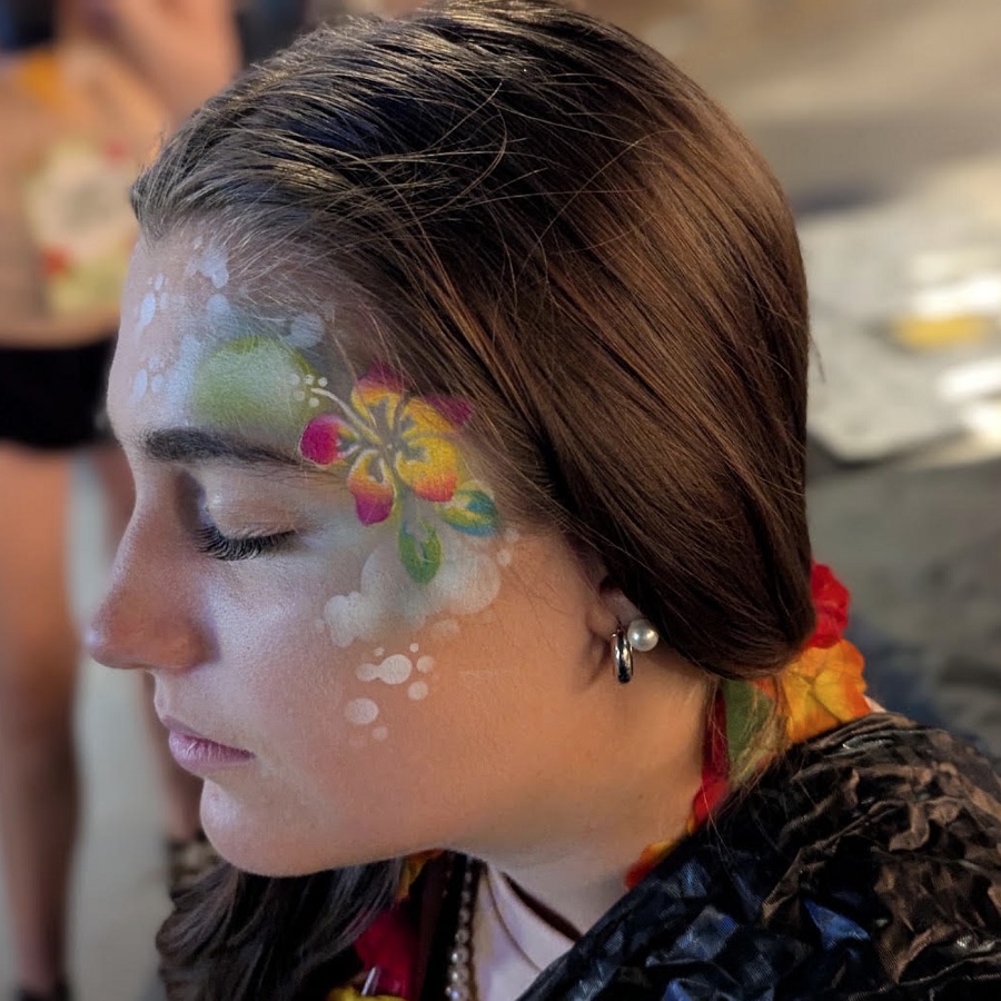 Airbrush Art, Glitter Tats & Henna in Minneapolis, MN - A Touch of Magic Entertainment